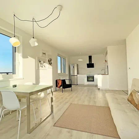For 4 With Balcony & High Tatras View, Free Parking شقة