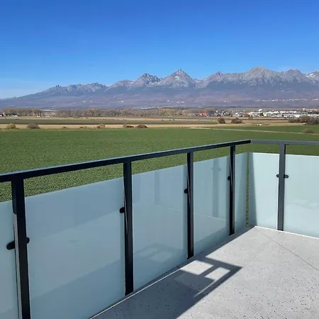 For 4 With Balcony & High Tatras View, Free Parking * بوبراد