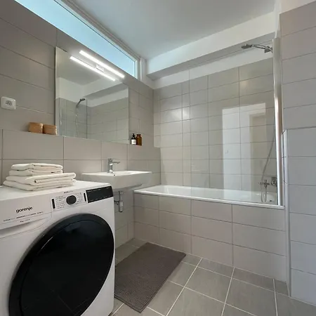 For 4 With Balcony & High Tatras View, Free Parking بوبراد