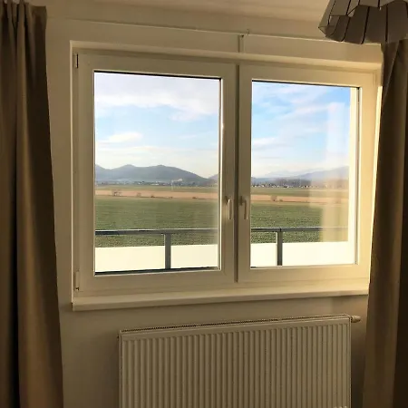 For 4 With Balcony & High Tatras View, Free Parking شقة بوبراد