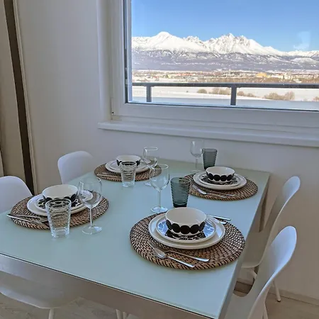 Appartement For 4 With Balcony & High Tatras View, Free Parking *