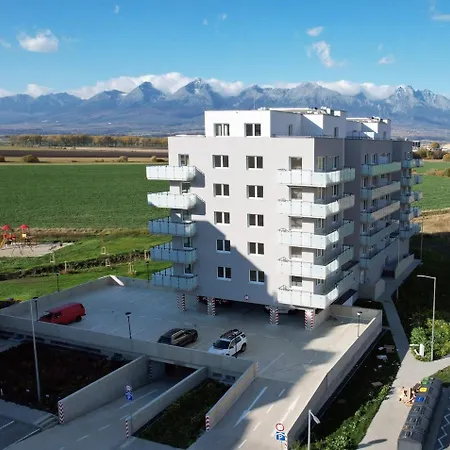 For 4 With Balcony & High Tatras View, Free Parking *
