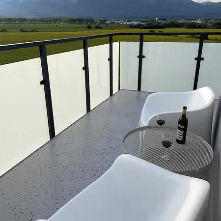 For 4 With Balcony & High Tatras View, Free Parking * Poprad