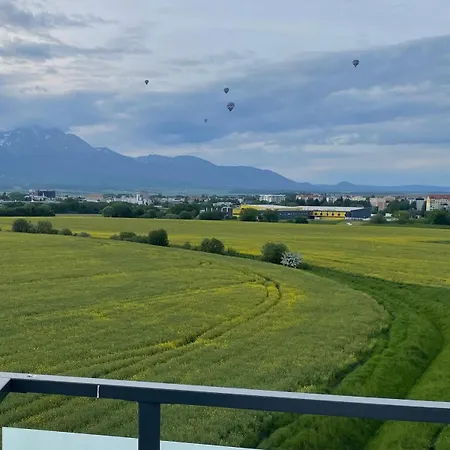 Appartement For 4 With Balcony & High Tatras View, Free Parking *