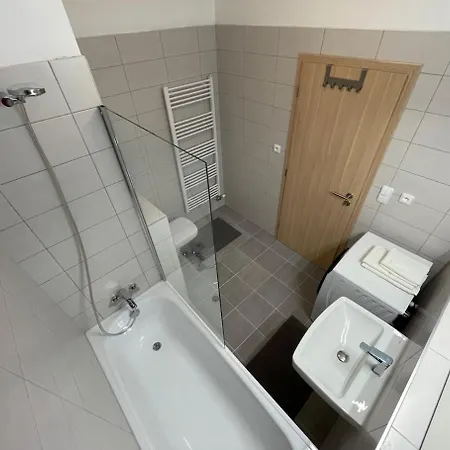 For 4 With Balcony & High Tatras View, Free Parking * بوبراد